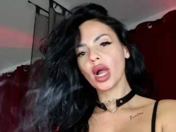 Ell3  live sex cam