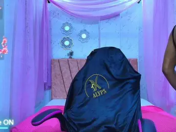 Mia-thommson  live sex cam