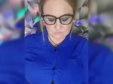 Milli1983  live sex cam