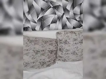 Milli1983  live sex cam