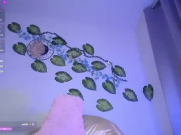 Missxsaenz  live sex cam