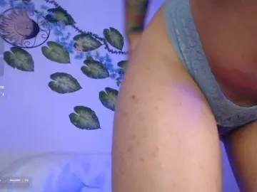 Missxsaenz  live sex cam