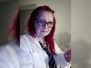 Adelaideskyy  live sex cam