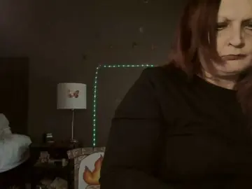 Adelaideskyy  live sex cam