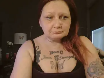 Adelaideskyy  live sex cam