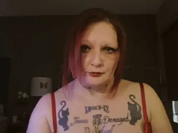 Adelaideskyy  live sex cam