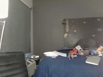 Adelaideskyy  live sex cam
