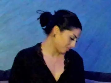 CindyTail  live sex cam