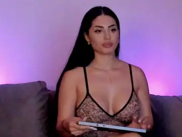 CindyTail  live sex cam