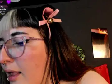 Gomory-kitty  live sex cam