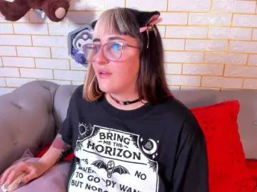 Gomory-kitty  live sex cam