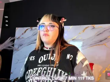 Gomory-kitty  live sex cam