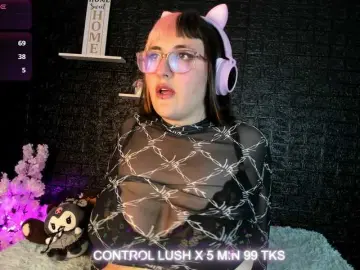 Gomory-kitty  live sex cam