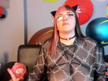 Gomory-kitty  live sex cam
