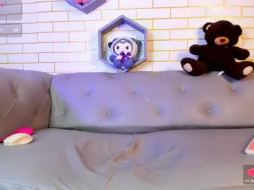 Gomory-kitty  live sex cam