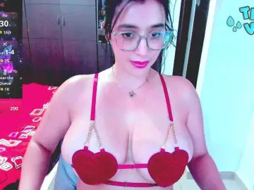 HUGETITS90XX  live sex cam