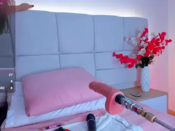 LiaaGenner  live sex cam