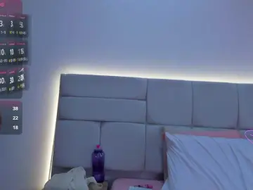 LiaaGenner  live sex cam
