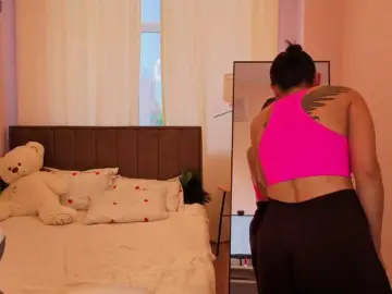 MaryHolland  live sex cam