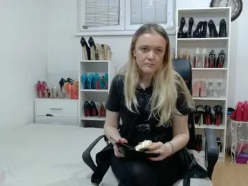 MisstressSabi  live sex cam