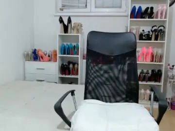 MisstressSabi  live sex cam
