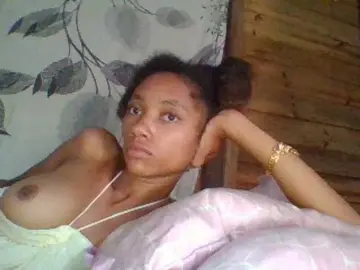 Monicaxa  live sex cam