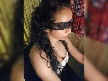 Amarawhisper  live sex cam