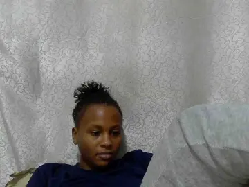 Caroldoly  live sex cam