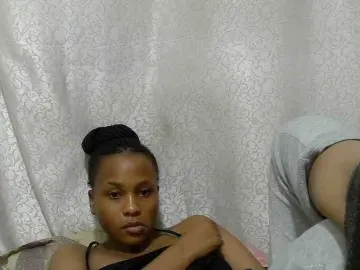 Caroldoly  live sex cam