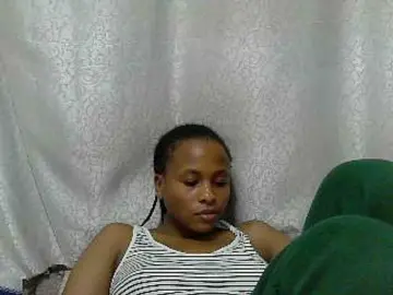 Caroldoly  live sex cam
