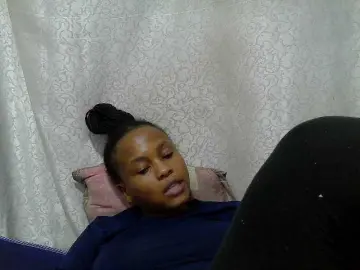 Caroldoly  live sex cam