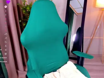 Moonlit-Adelee  live sex cam
