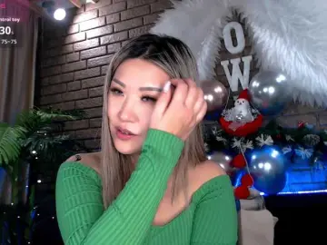 Nickyowl  live sex cam