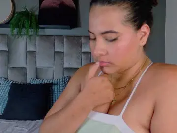 Evaa-Daemon  live sex cam