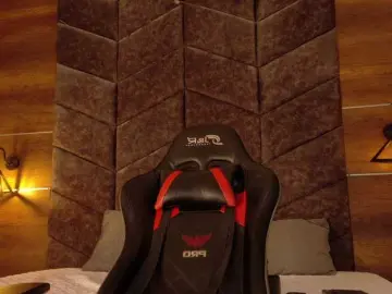 Evaa-Daemon  live sex cam