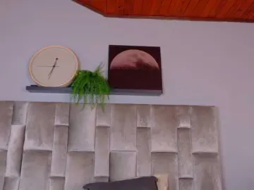 Evaa-Daemon  live sex cam