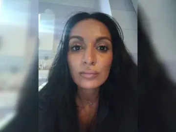 Kama-4  live sex cam