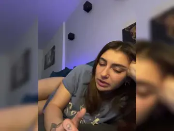WILDGIRL  live sex cam