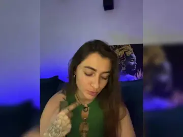 WILDGIRL  live sex cam