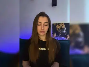 WILDGIRL  live sex cam