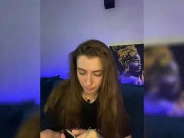 WILDGIRL  live sex cam