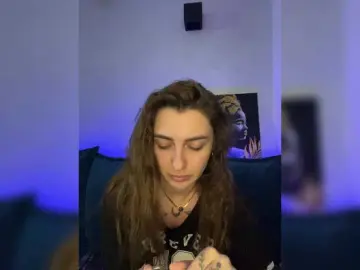 WILDGIRL  live sex cam