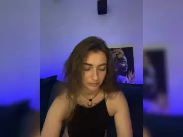 WILDGIRL  live sex cam