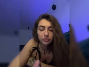WILDGIRL  live sex cam