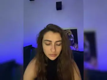 WILDGIRL  live sex cam