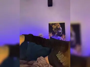 WILDGIRL  live sex cam