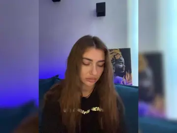 WILDGIRL  live sex cam