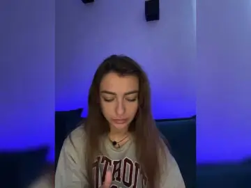 WILDGIRL  live sex cam