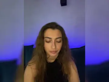 WILDGIRL  live sex cam