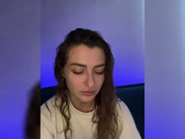 WILDGIRL  live sex cam